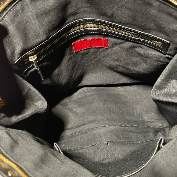 Valentino Garavani Black Tote & crossbody. LOOK AT OTHER SIDE!! - Picture 10 of 17